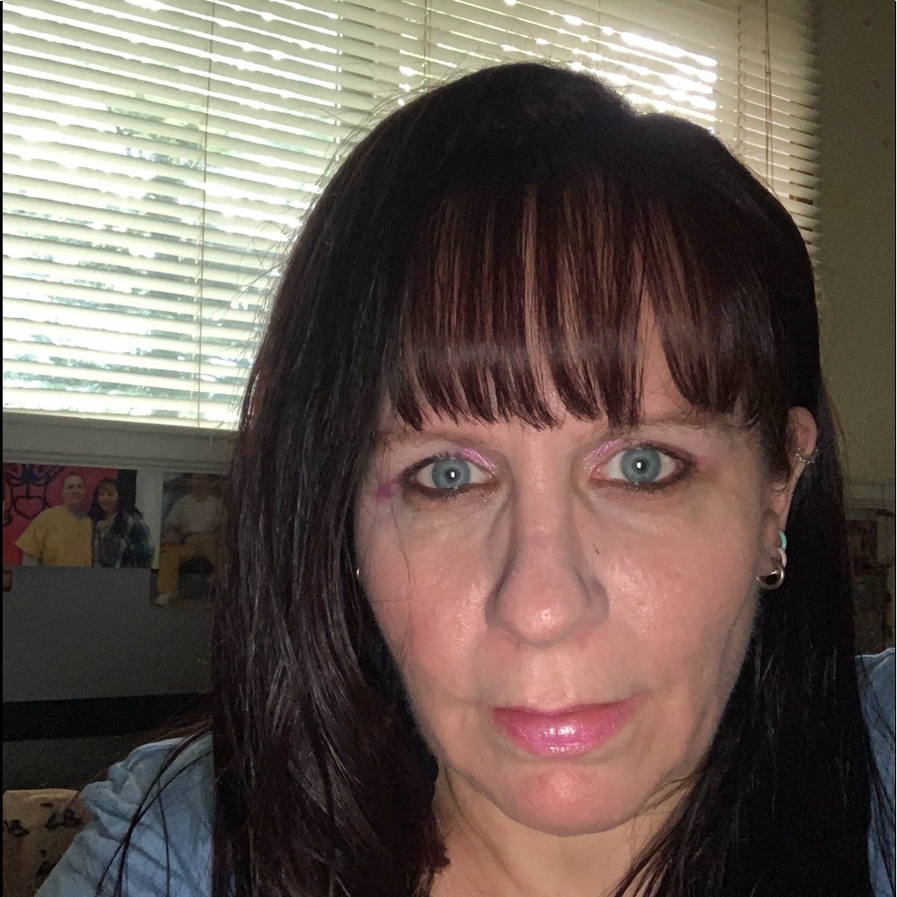 Meet your Posher, Linda